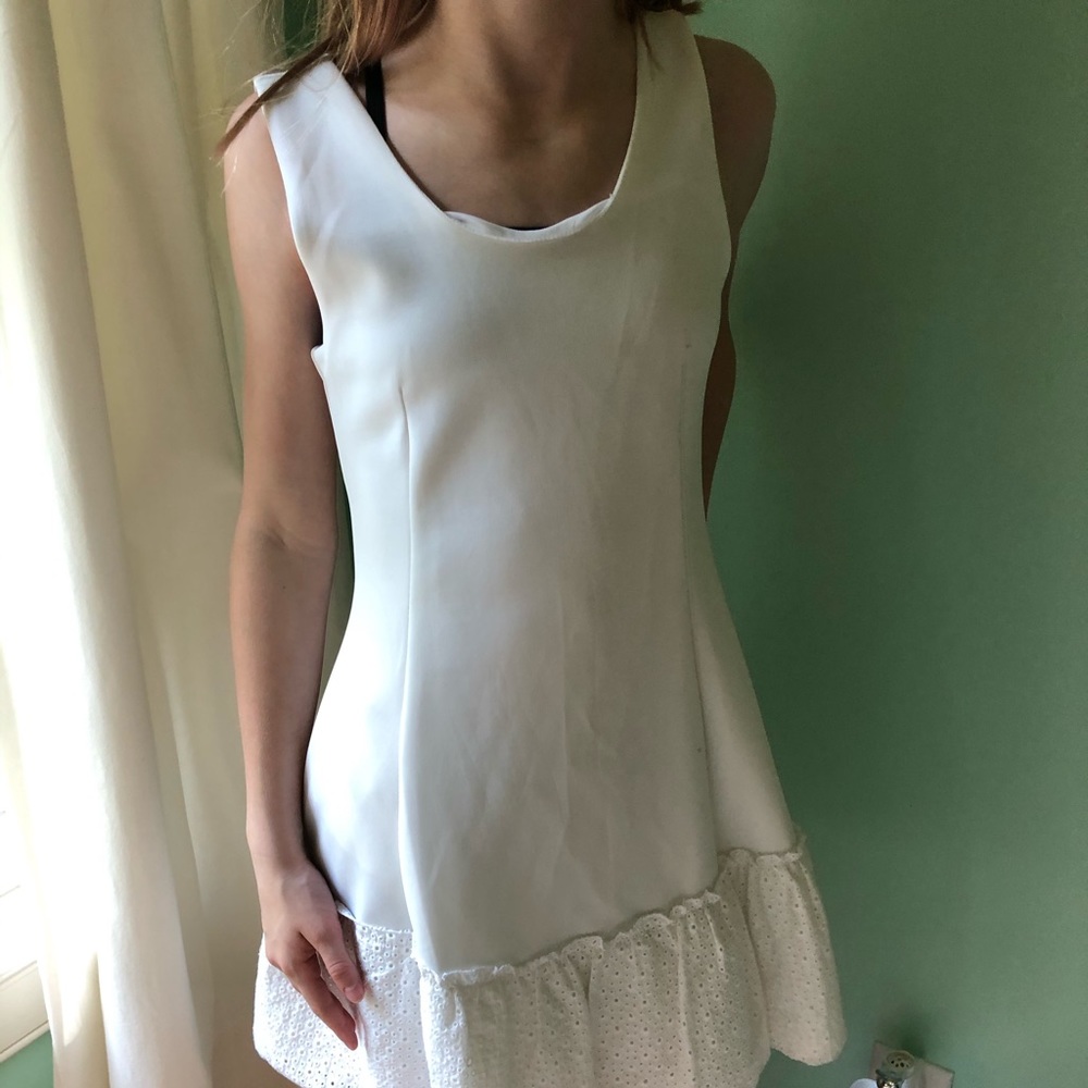 gorgeous white dress!